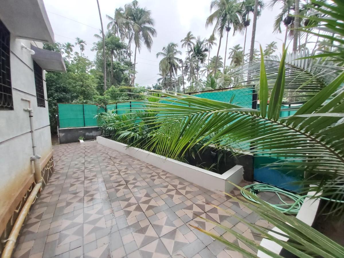 Rane Ambadnya Niwas Homestay *